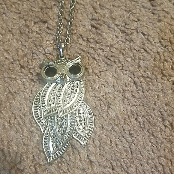 FREE WITH NEXT PURCHASE Owl necklace - Picture 2 of 2